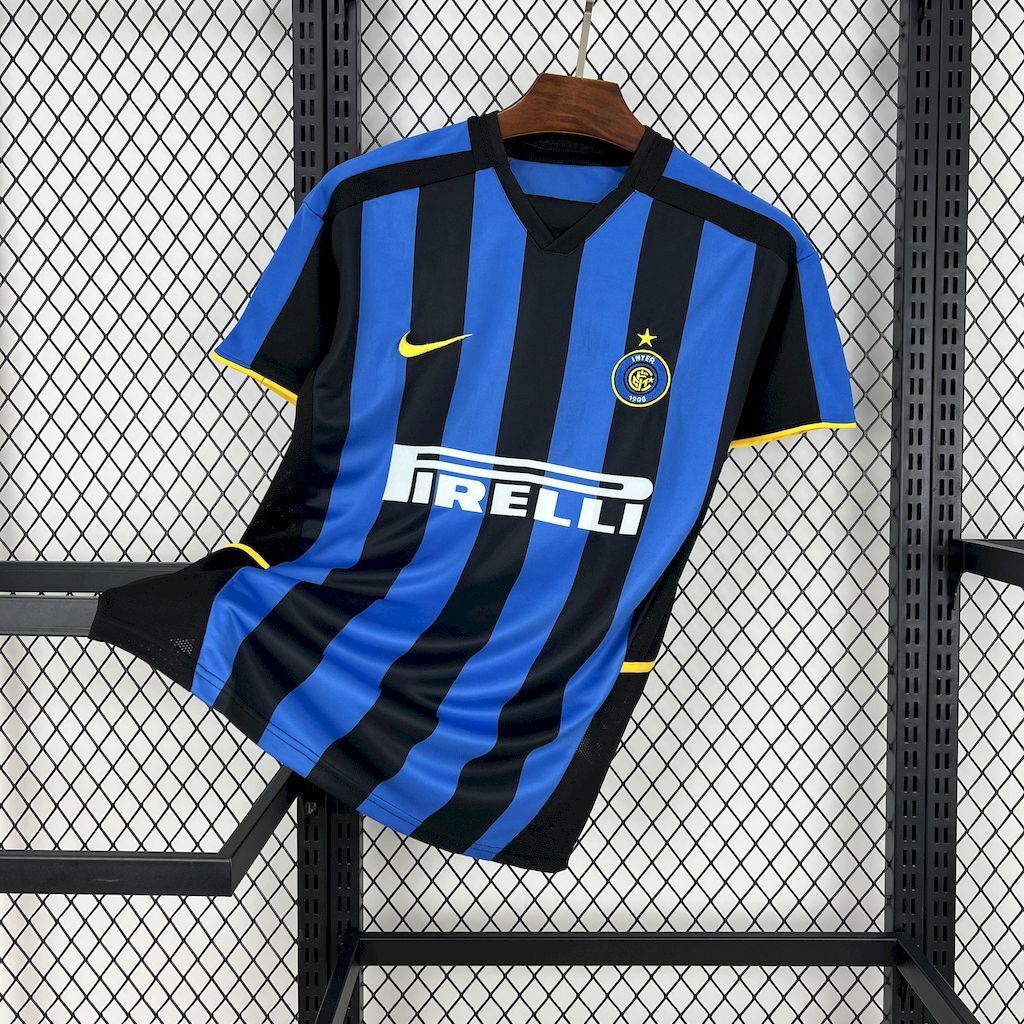02-04 Inter Milan Home Retro Kit