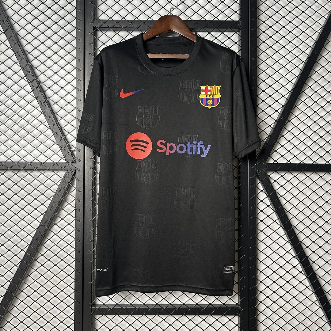 25-26 Barcelona Black Special Edition