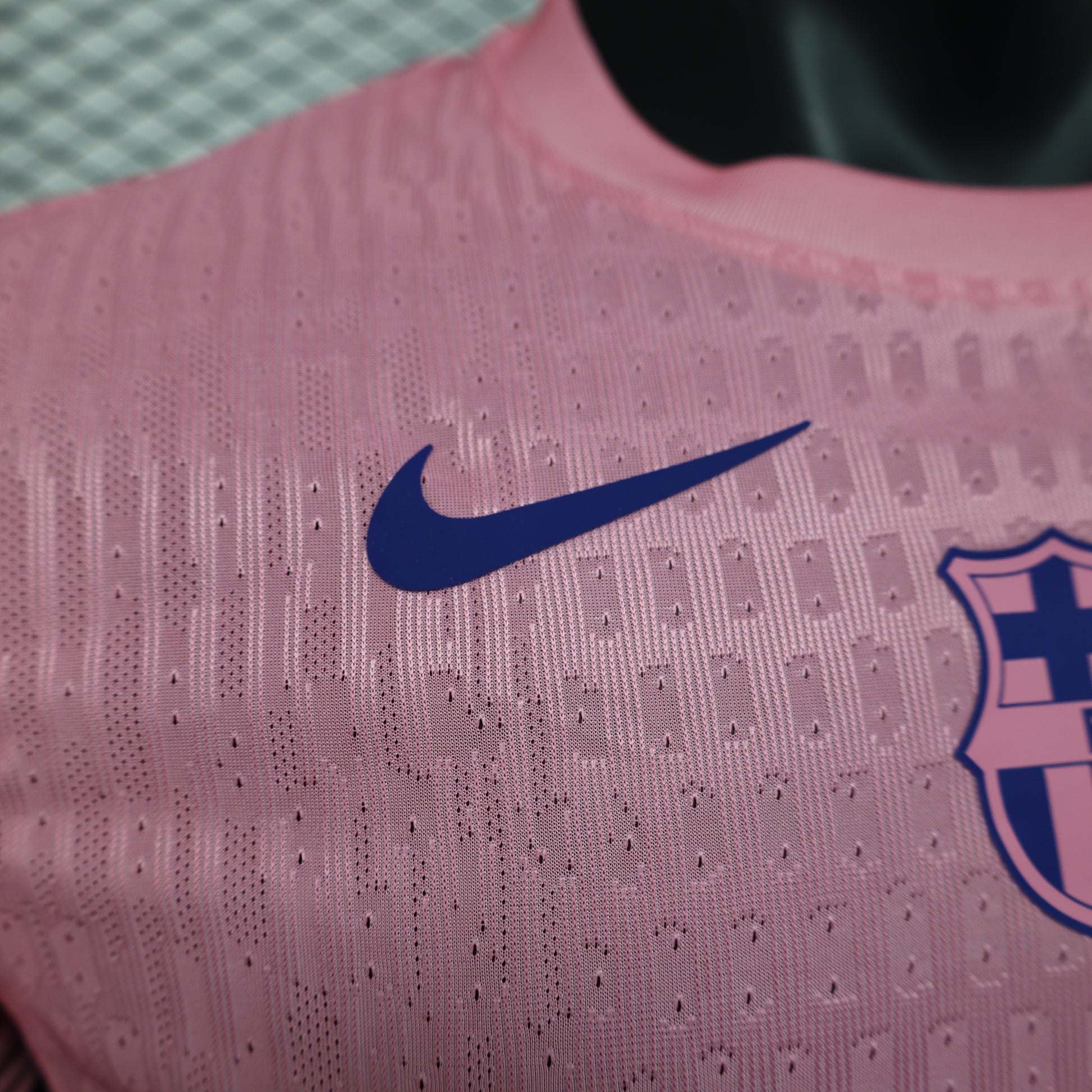 25-26 Barcelona Pink Kit Player Version